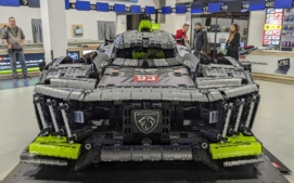 lego-peugeot-le-mans-07